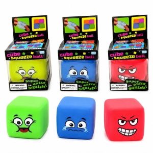 Jucărie Antistres Squishy Cub cu Fețe Amuzante, Moale și Elastică, Model Aleatoriu