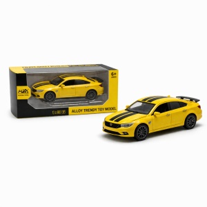 Masinuta metalica sport tip sedan, scara 1:36, culoare galben, cu spoiler si detalii realiste