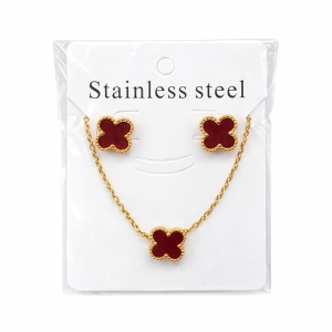 Set bijuterii Roxé auriu cu trifoi bordo, colier si cercei eleganti