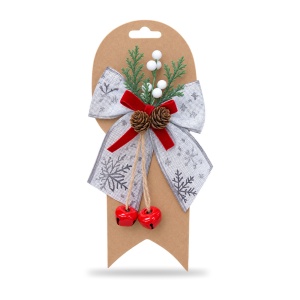 Fundiță decorativă de Crăciun, argintie, cu clopoței, conuri de brad și crenguțe, 17x11cm