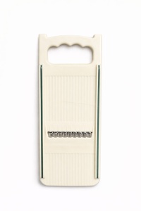 Răzătoare de bucătărie tip mandolină, plastic alb, control ergonomic