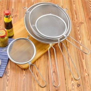 Strecuratoare bucatarie inox 16 cm, sita metalica fina pentru ceai si alimente - Img 3