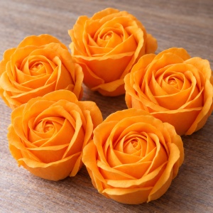 Trandafiri de săpun decorativi, portocaliu, set 50 de bucăți, 5 cm - Img 3