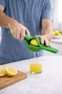 Storcător manual din plastic Verde pentru citrice, ideal pentru bucătărie - Img 2
