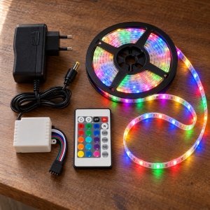Bandă LED RGB de Crăciun cu telecomandă, SMD 2835, 5 m, 12 V, ambalaj 24 x 15 cm - Img 2