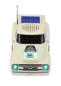 Boxa portabila Bluetooth masina vintage, radio FM, panou solar, lumini LED, alb laptos - Img 3