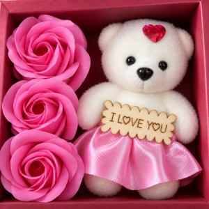 Decoratiune cadou cu 3 trandafiri din săpun și ursuleț I LOVE YOU, roz, cu fundita, 20cm - Img 3