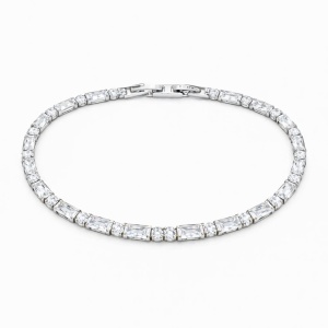 Bratara eleganta Roxe argintie cu cristale mixte, design modern si stralucitor, 18 cm