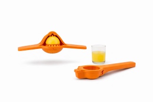 Storcător manual din plastic galben pentru citrice, ideal pentru bucătărie