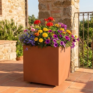 Jardiniere din metal 40 x 40 x 40 cm, Maro Ruginiu