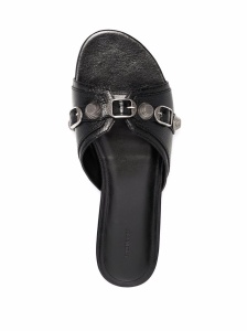 Balenciaga Cagole leather sandals - Img 3