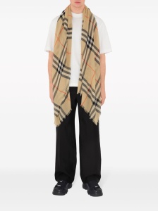 Burberry Check wool scarf - Img 4