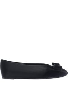 Ferragamo Flat shoes Black