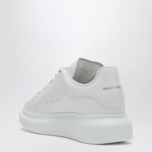 Alexander McQueen Oversize sneakers white - Img 2