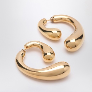 Panconesi P gold earrings - Img 2