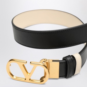Valentino Garavani Reversible VLogo Signature belt in black/butter white - Img 2