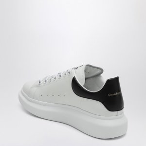 Alexander McQueen Sneaker Oversize white/black - Img 2