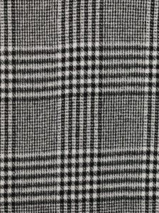 Faliero Sarti Plaid-pattern frayed-edge scarf - Img 3
