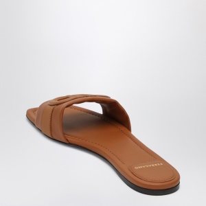 Ferragamo Gancini slide in cognac leather - Img 2