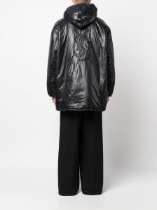 Saint Laurent Cassandre logo-embossed hooded raincoat - Img 2