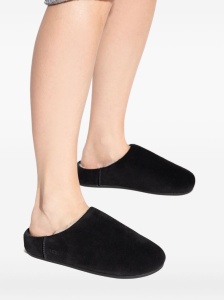 UGG Australia Sandals Black - Img 3
