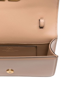 Valentino Garavani Vain Small Leather Clutch - Img 3