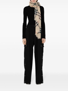 Burberry Check wool scarf - Img 3