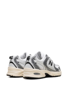New Balance 530 Silver Metallic trainers - Img 3