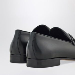 Ferragamo Black loafer with Gancini logo - Img 2
