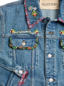Valentino Bead-Embellished Floral-Trimmed Denim Jacket - Img 3