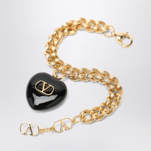 Valentino Garavani Coer Royal bracelet gold-coloured in metal - Img 2