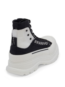 Alexander McQueen Tread Slick lace-up Fastening Boots - Img 2