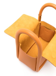 Boyy Wonton 20 pebble leather handbag - Img 4