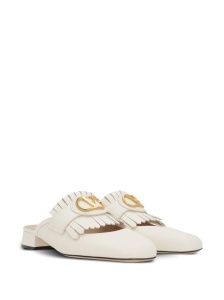 Valentino Garavani Vlogo Signature Calfskin Fringe Sabot Moccasin 25mm - Img 3