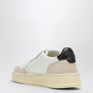 AUTRY Medalist sneakers in white/black leather - Img 2