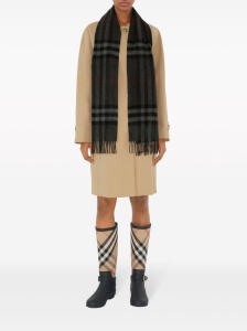 Burberry check cashmere scarf - Img 2