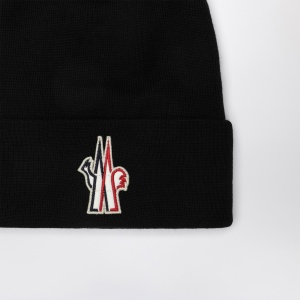 Moncler Grenoble Black wool hat with logo embroidery - Img 2
