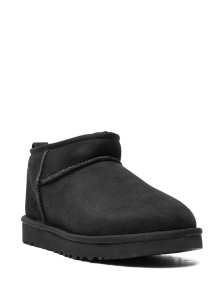 UGG Australia Boots Black - Img 2