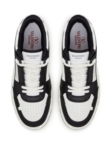 Valentino Garavani Low Top Freedots Sneaker In Calfskin - Img 4