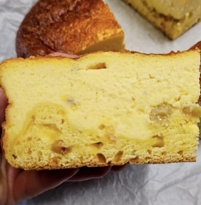 Pască cu brânză și stafide (1200g)