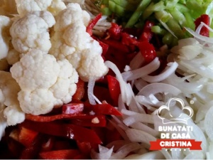 Salată de crudități în sos (300g) - Img 2