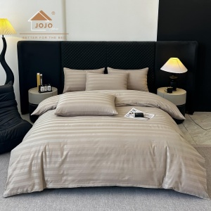 Lenjerie de Pat 100% Bumbac, Damasc Deluxe, 6 Piese, Cearceaf cu Elastic 180x200 cm, Husă Pilotă 200x230 cm, Bej - Img 3