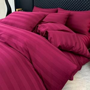 Lenjerie de Pat 100% Bumbac, Damasc Deluxe, 6 Piese, Cearceaf cu Elastic 180x200 cm, Husă Pilotă 200x230 cm, Visiniu - Img 3