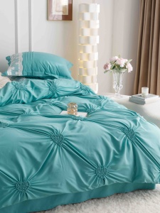Set lenjerie de pat premium, cu inimioare brodate, 6 piese - Img 6