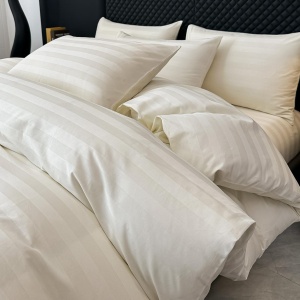 Lenjerie de Pat 100% Bumbac, Damasc Deluxe, 6 Piese, Cearceaf cu Elastic 180x200 cm, Husă Pilotă 200x230 cm. Crem - Img 5