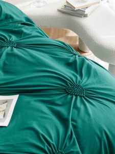 Set lenjerie de pat premium, cu inimioare brodate, 6 piese - Img 5