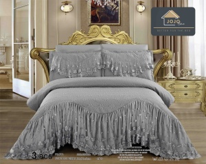 Cuvertură matlasată cu volănașe și broderie, 3 piese