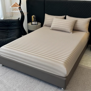 Lenjerie de Pat 100% Bumbac, Damasc Deluxe, 6 Piese, Cearceaf cu Elastic 180x200 cm, Husă Pilotă 200x230 cm, Bej - Img 5