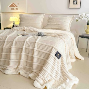 Patura cocolino cu blanita + 2 fete de perna, 200x230cm