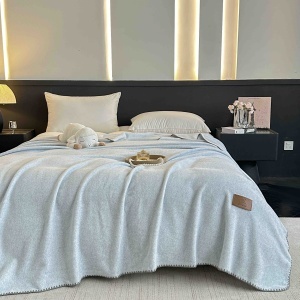 Patura cu textură fină de cașmir artificial, 200x230cm, uni, cu geanta de depozitare